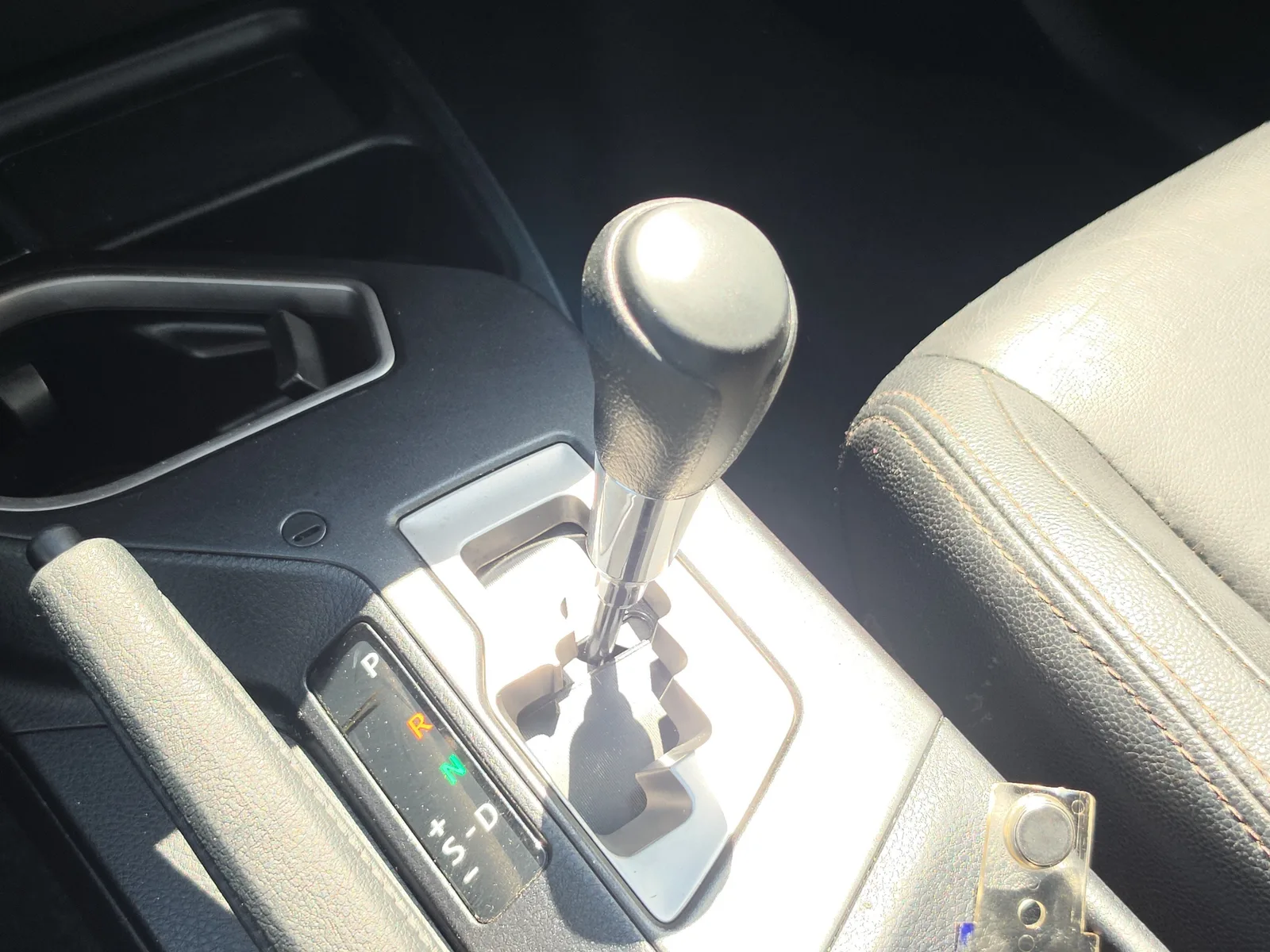 2017 Toyota RAV4 XLE photo 19