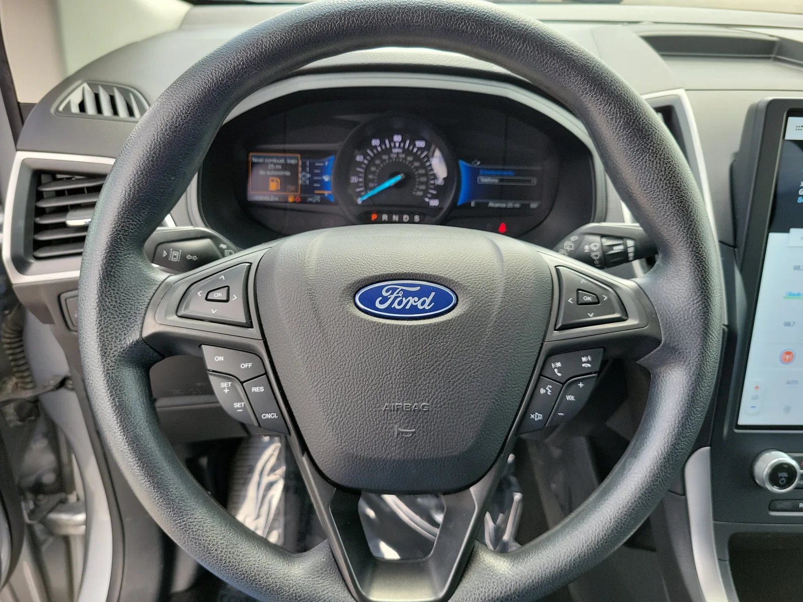 2022 Ford Edge SE 4WD photo 20