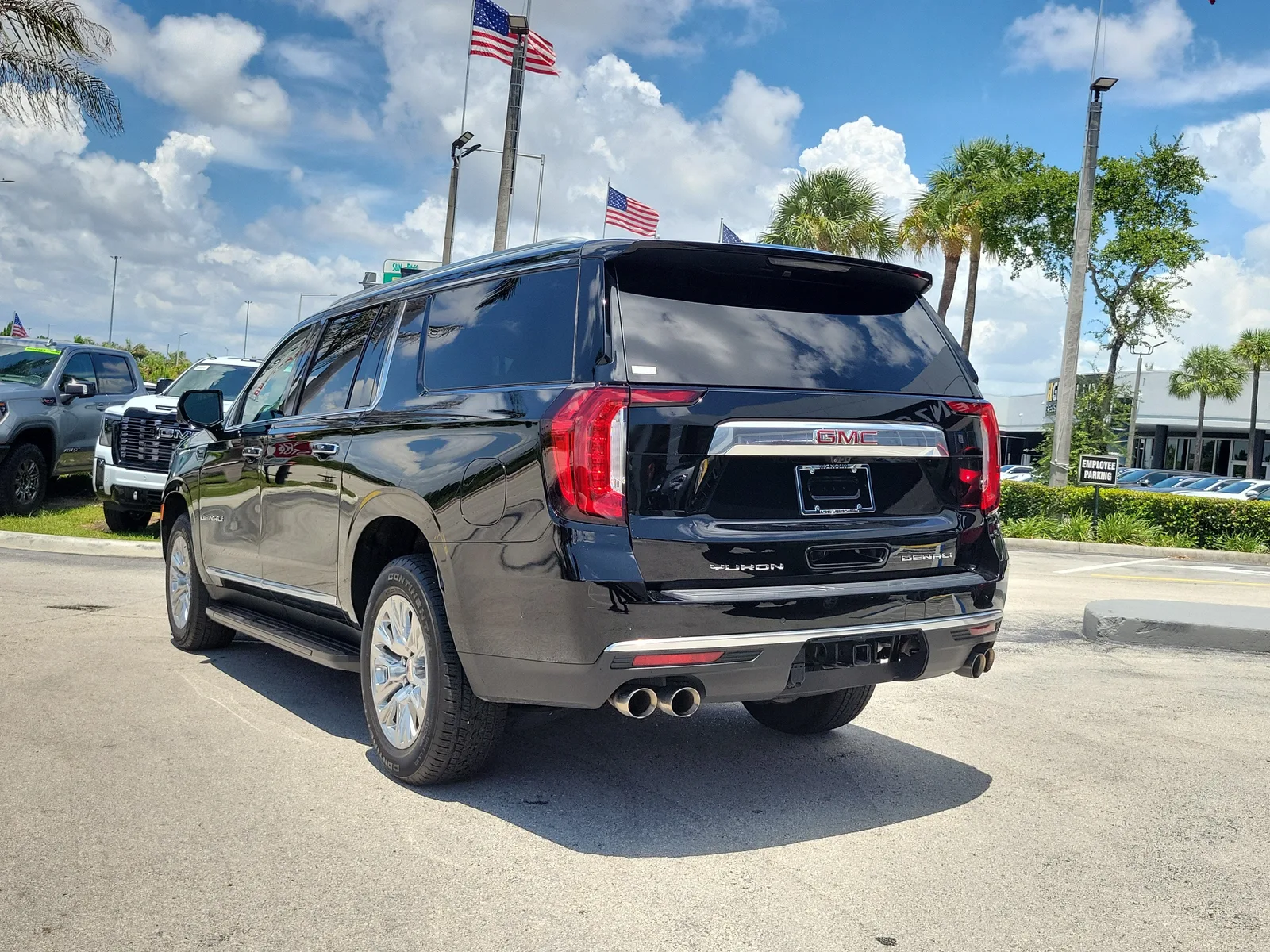 2024 GMC Yukon XL Denali photo 7