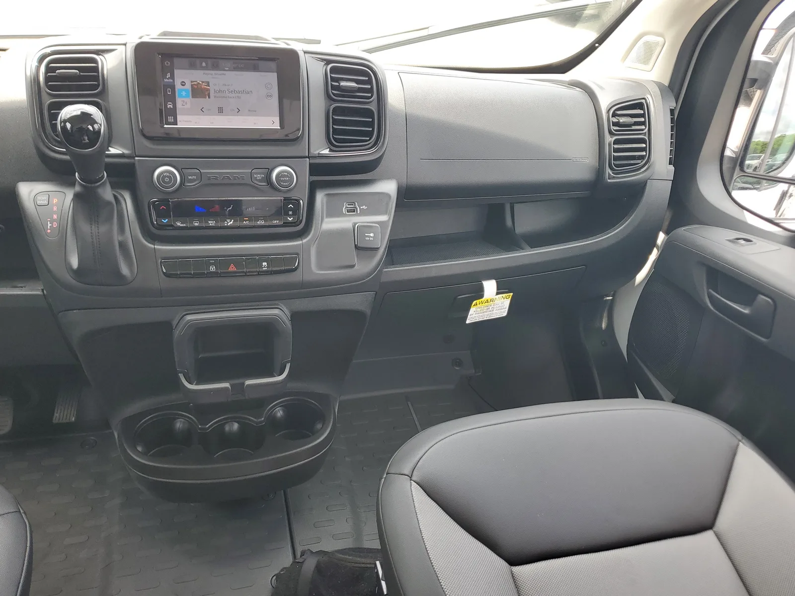 2026 RAM ProMaster Cargo Van Tradesman photo 16