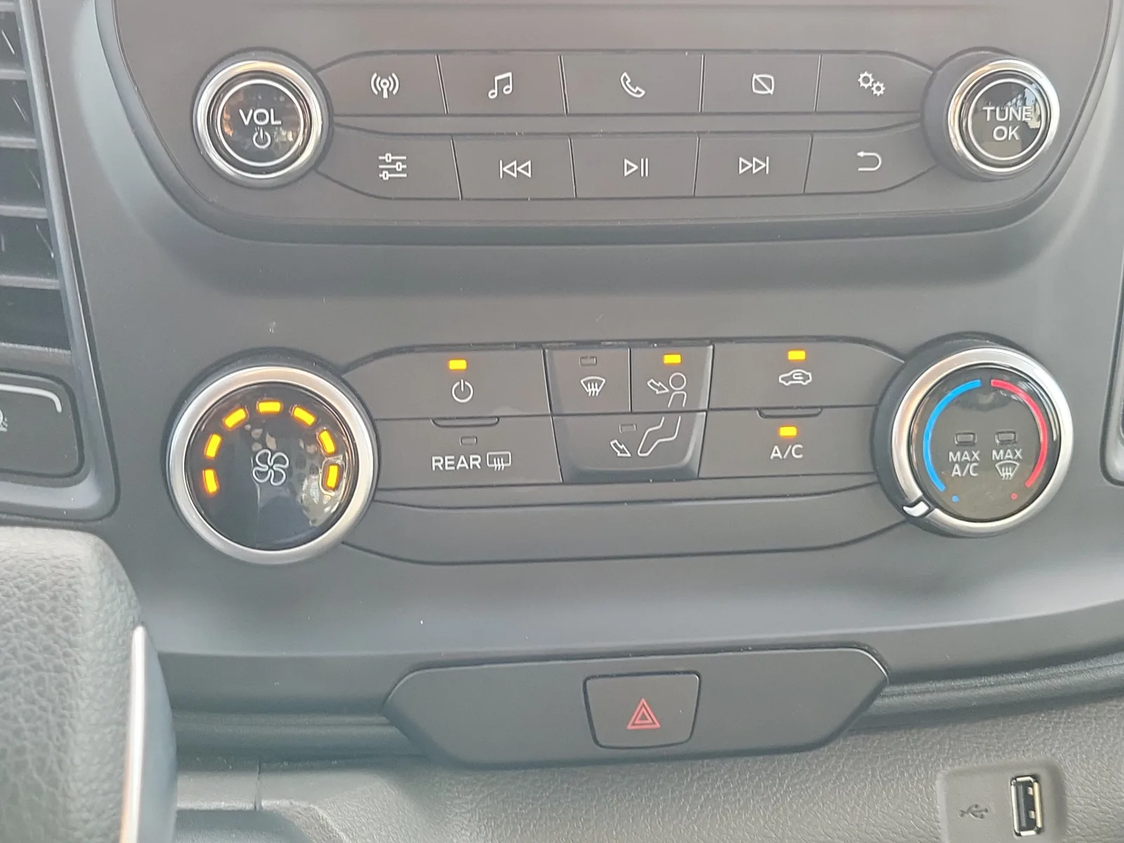 2025 Ford Transit Cargo Van Base photo 22