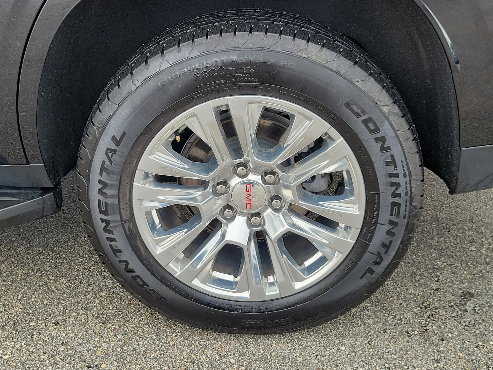 2025 GMC Yukon Denali photo 27