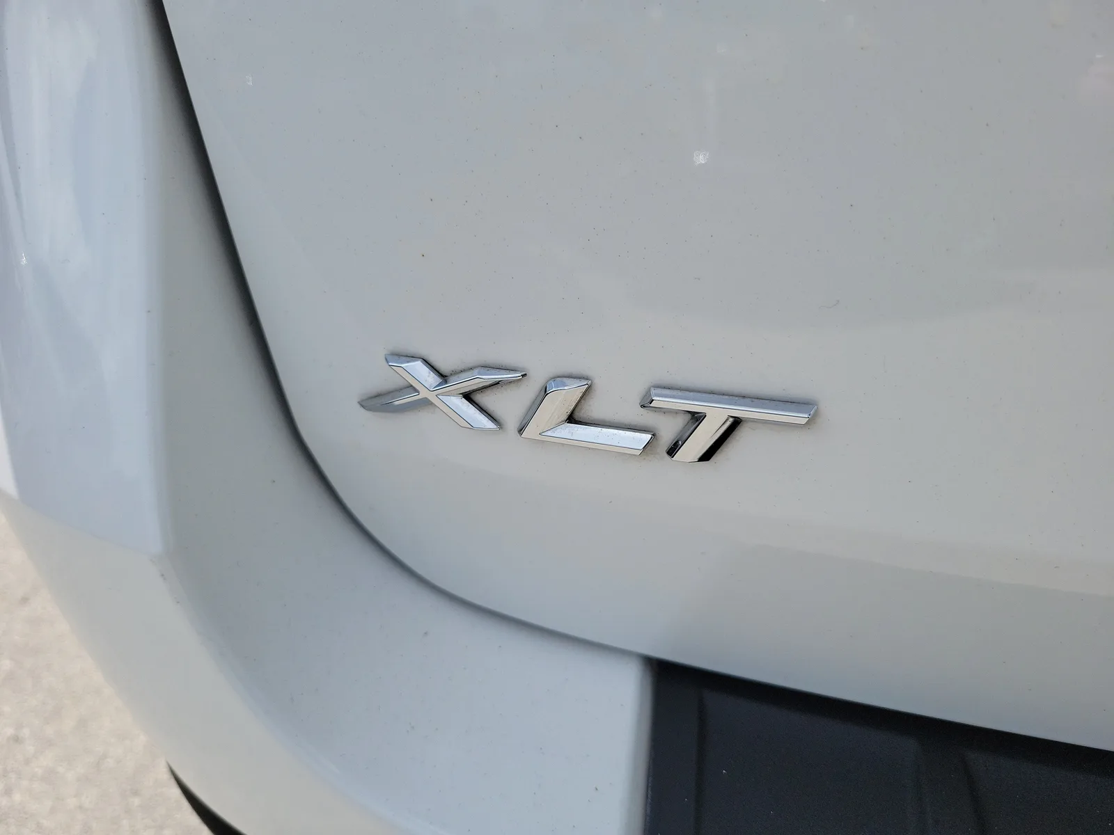 2023 Ford Explorer XLT photo 9