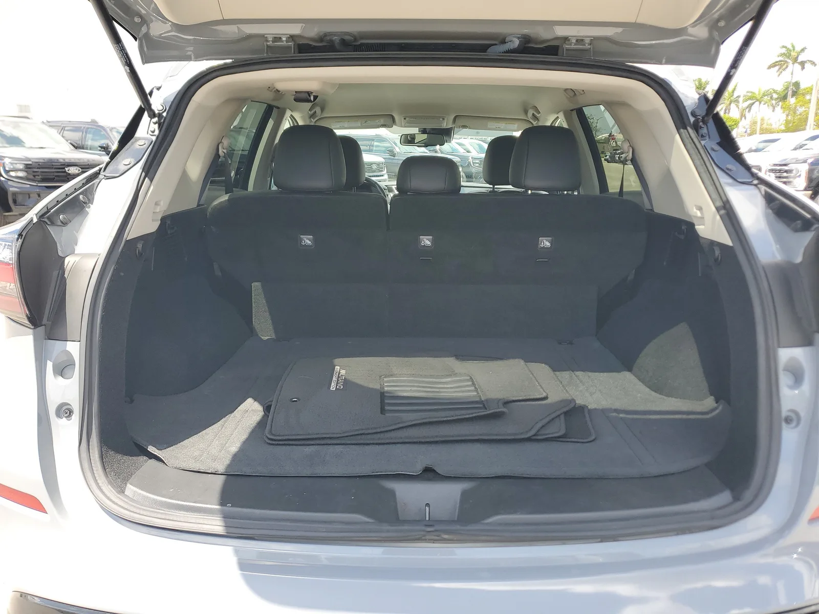2024 Nissan Murano SV photo 14