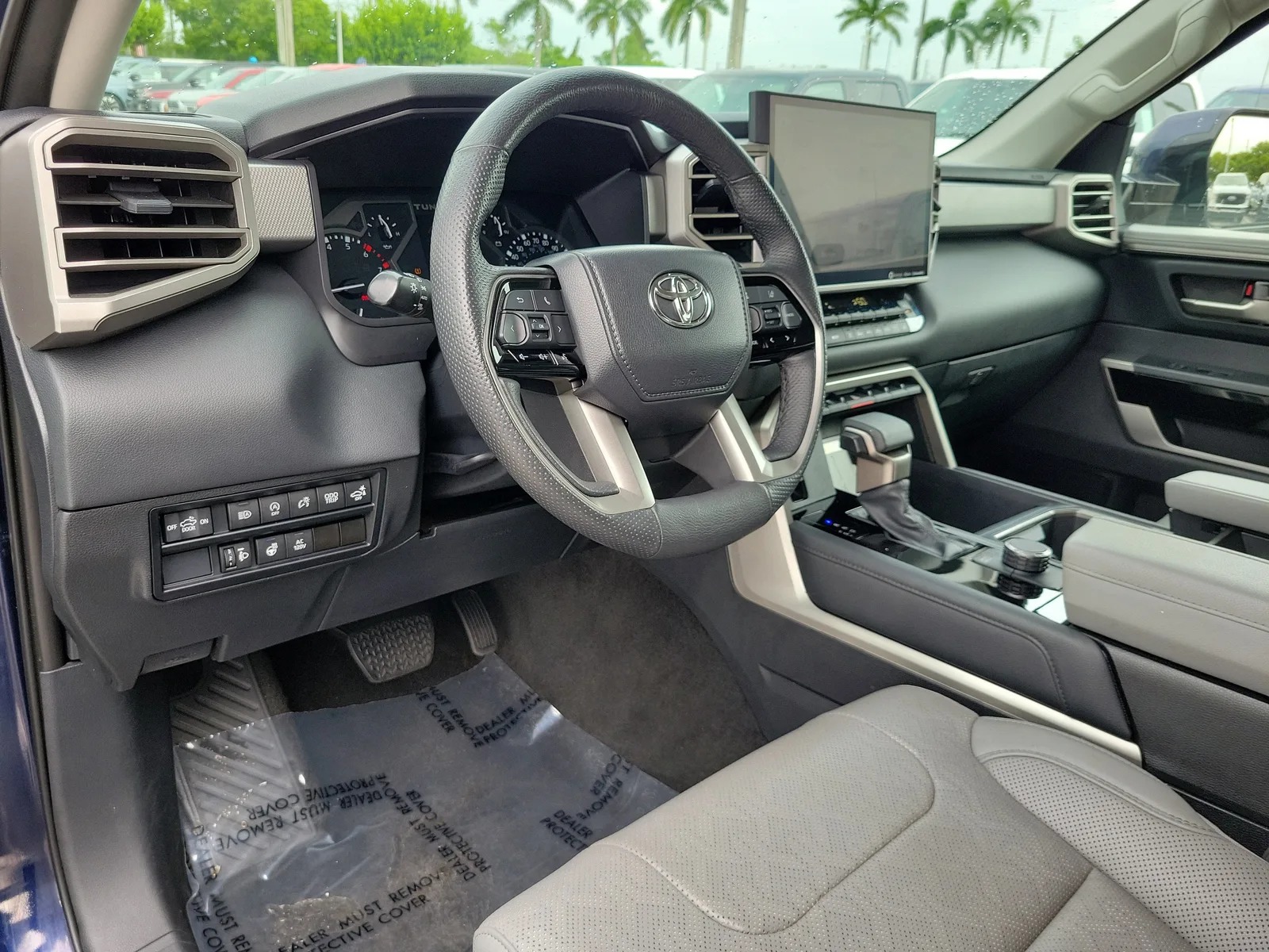 2023 Toyota Tundra 2WD Limited photo 9