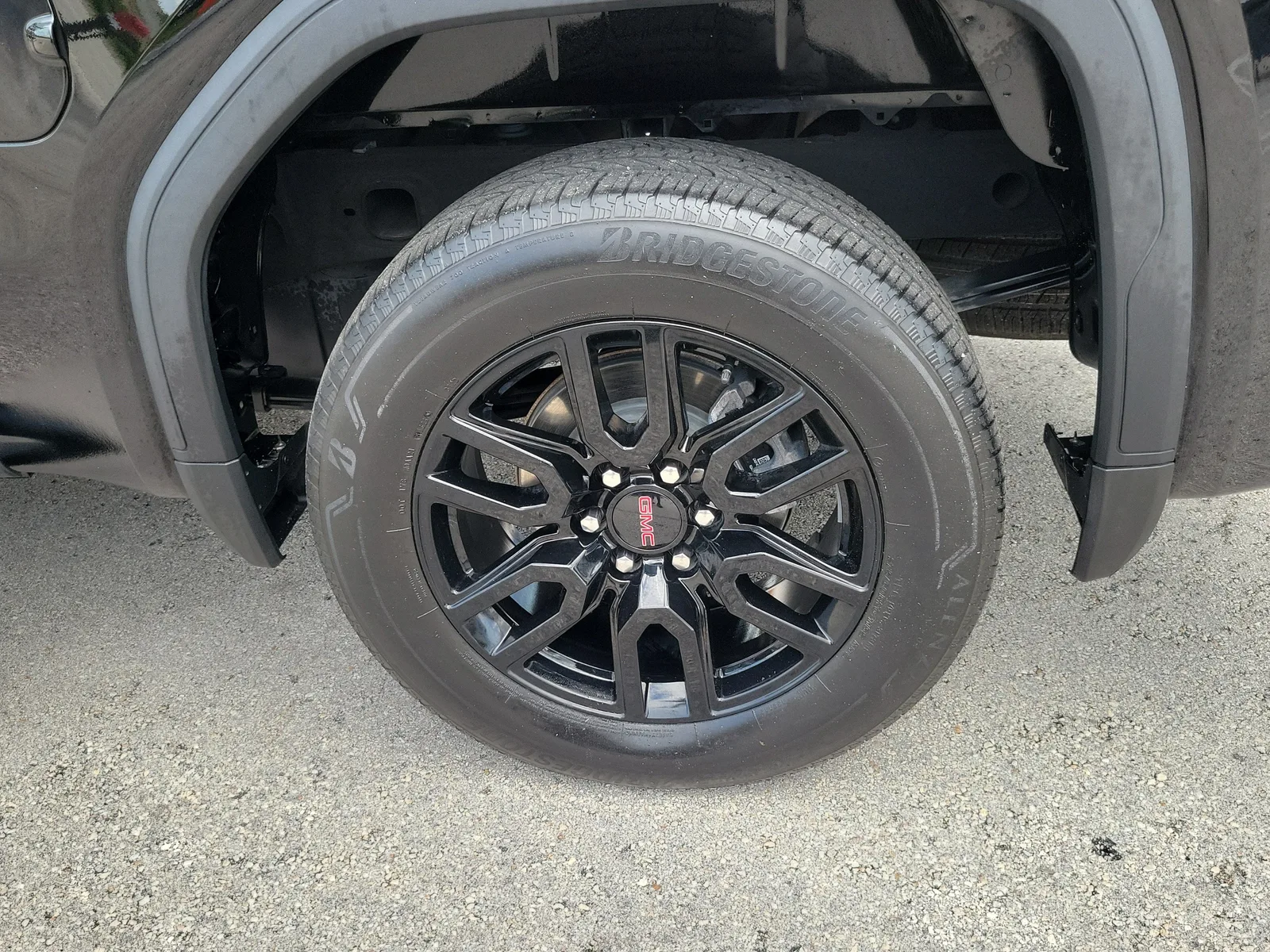 2024 GMC Sierra 1500 Elevation photo 9