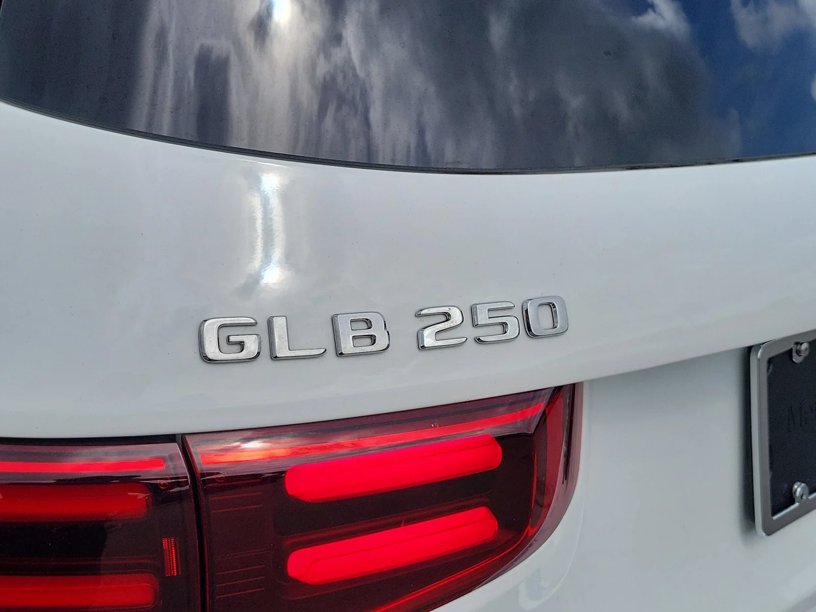 2025 Mercedes-Benz GLB GLB 250 photo 30