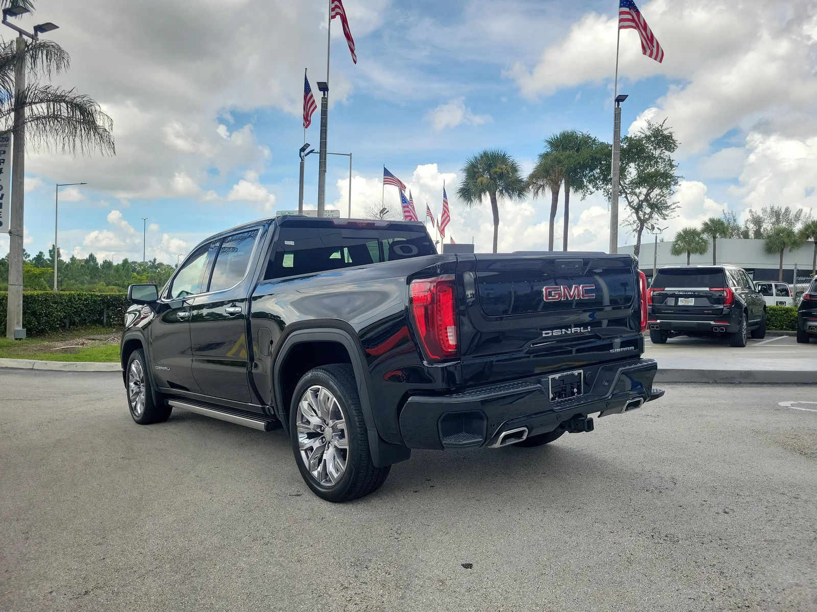 2024 GMC Sierra 1500 Denali photo 7
