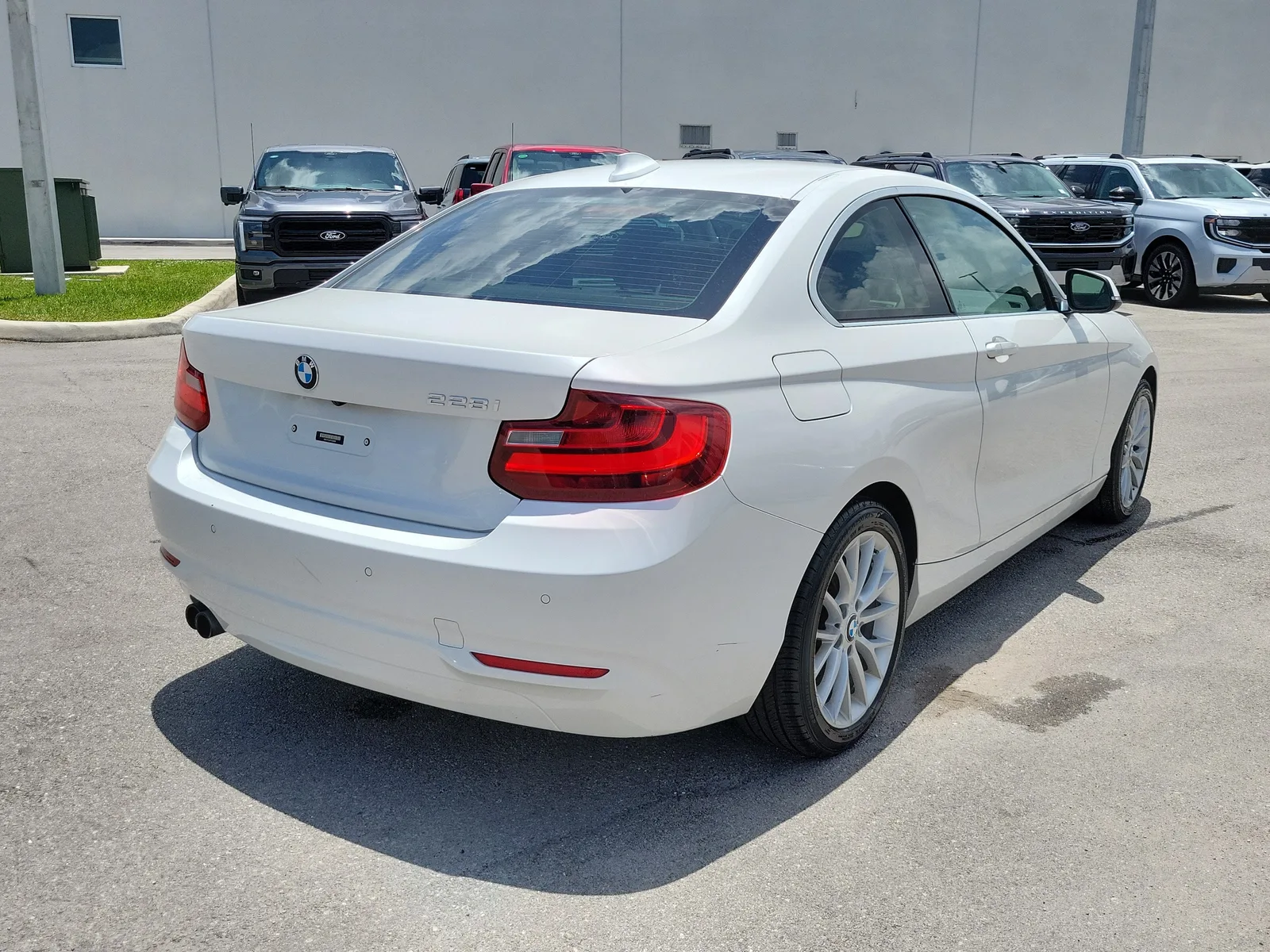 2015 BMW 2 Series 228i photo 4