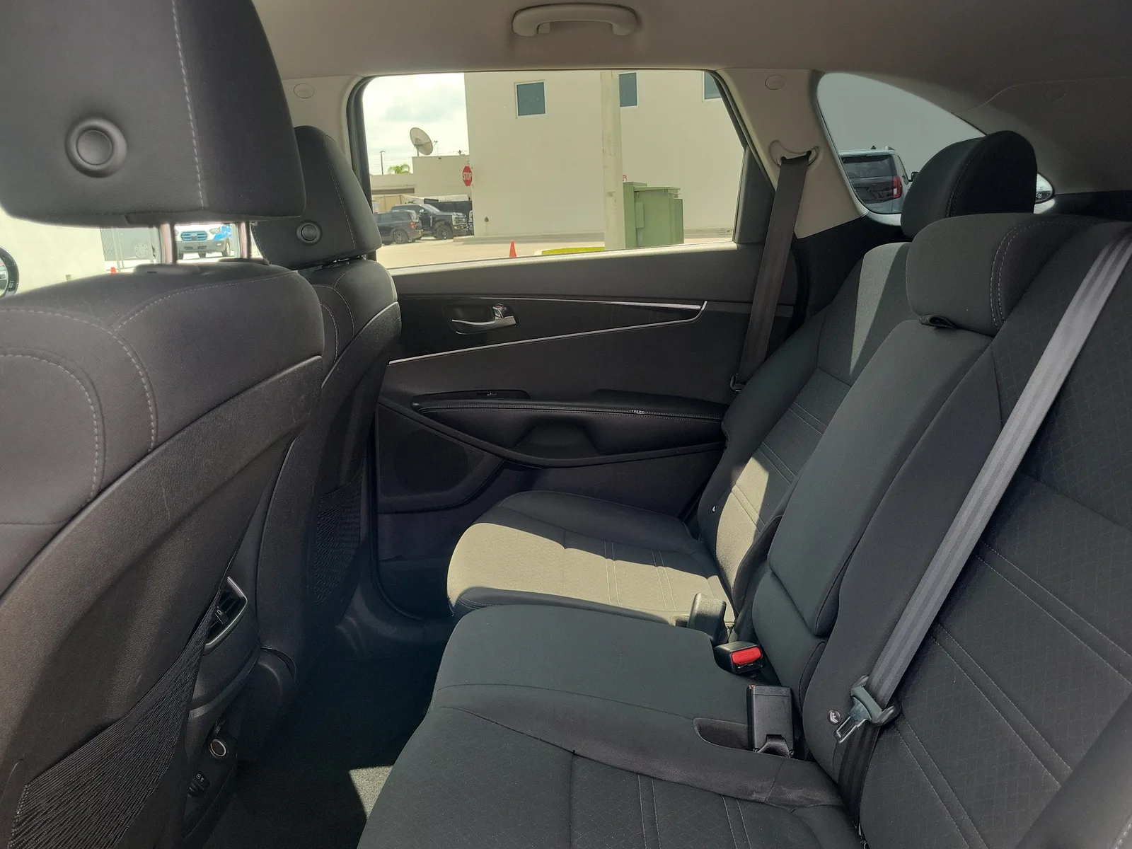 2020 Kia Sorento LX photo 14