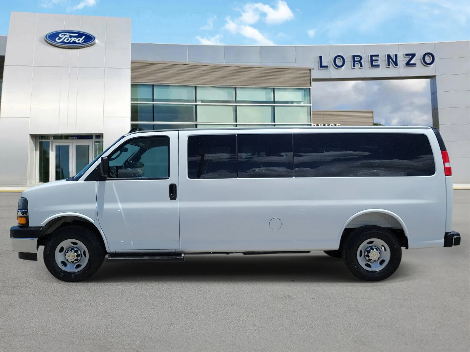 2025 Chevrolet Express Passenger LT photo 8