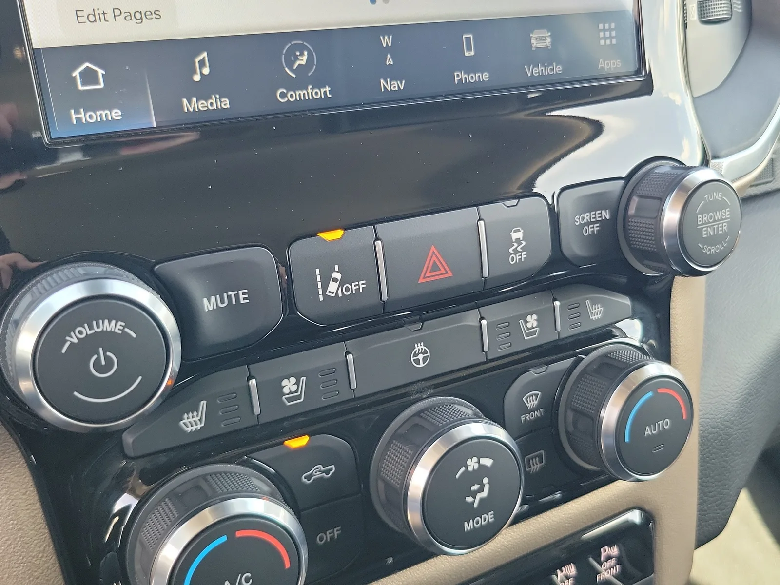 2024 RAM 2500 Laramie 4WD Diesel photo 25