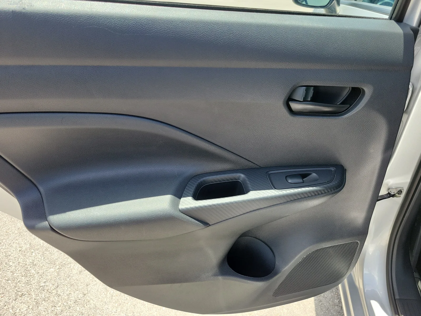 2021 Nissan Versa S photo 26