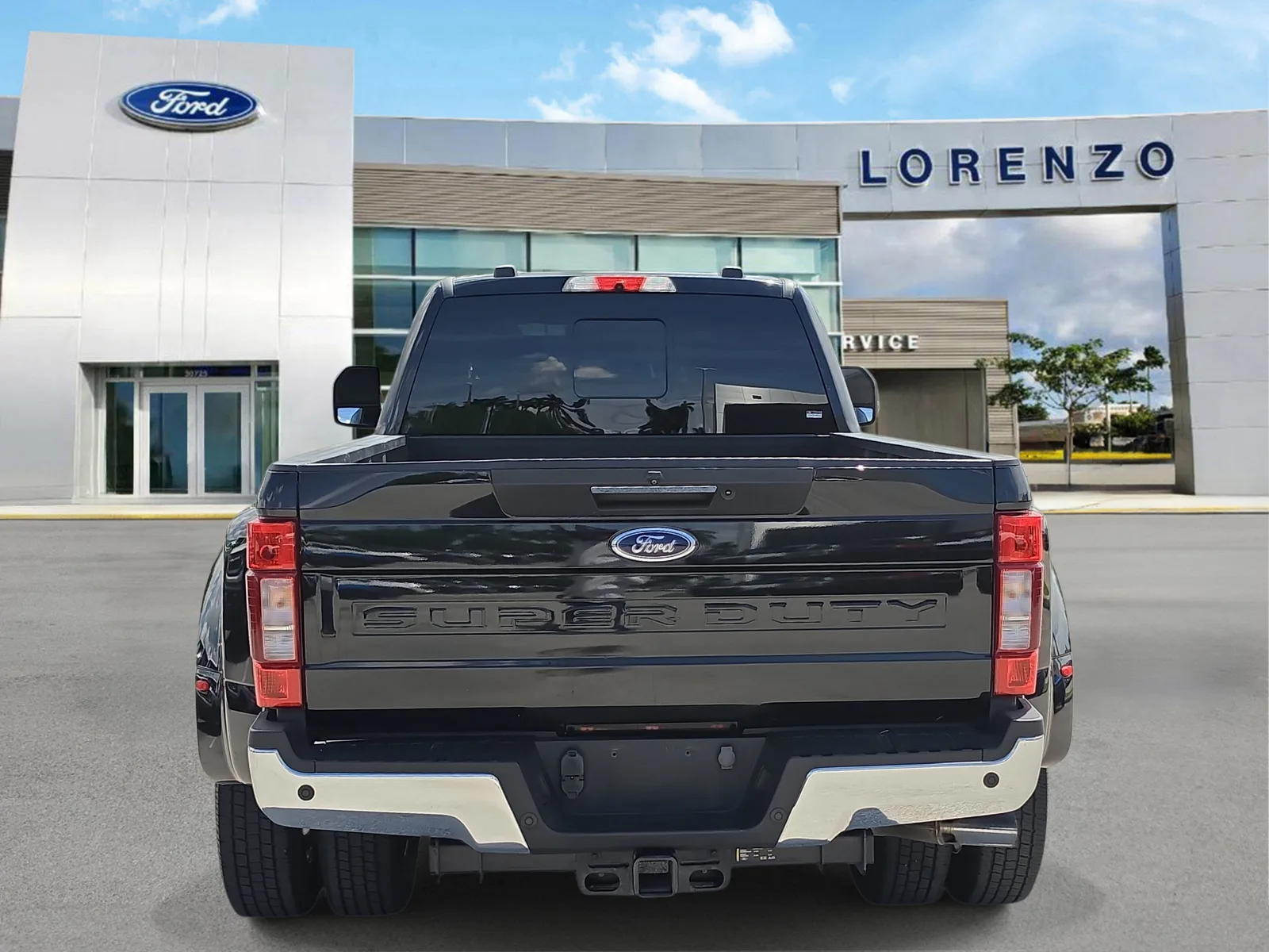 2020 Ford Super Duty F-350 DRW LARIAT 4WD Diesel photo 5