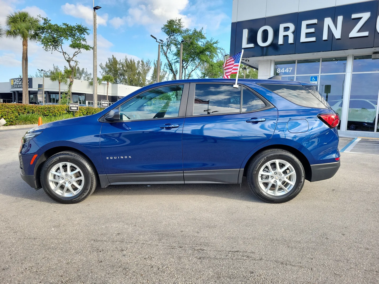 2023 Chevrolet Equinox LS photo 8