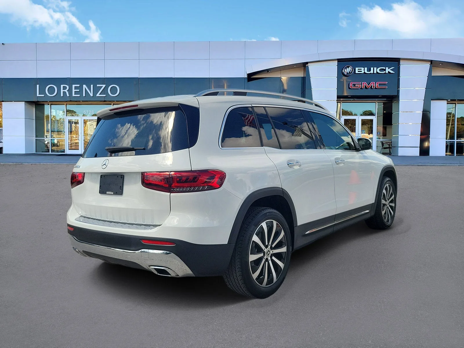2022 Mercedes-Benz GLB GLB 250 photo 5