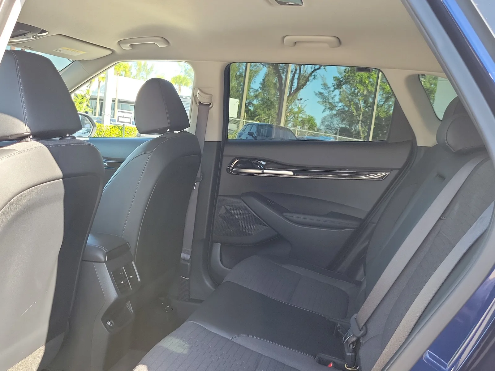 2023 Kia Seltos S photo 12