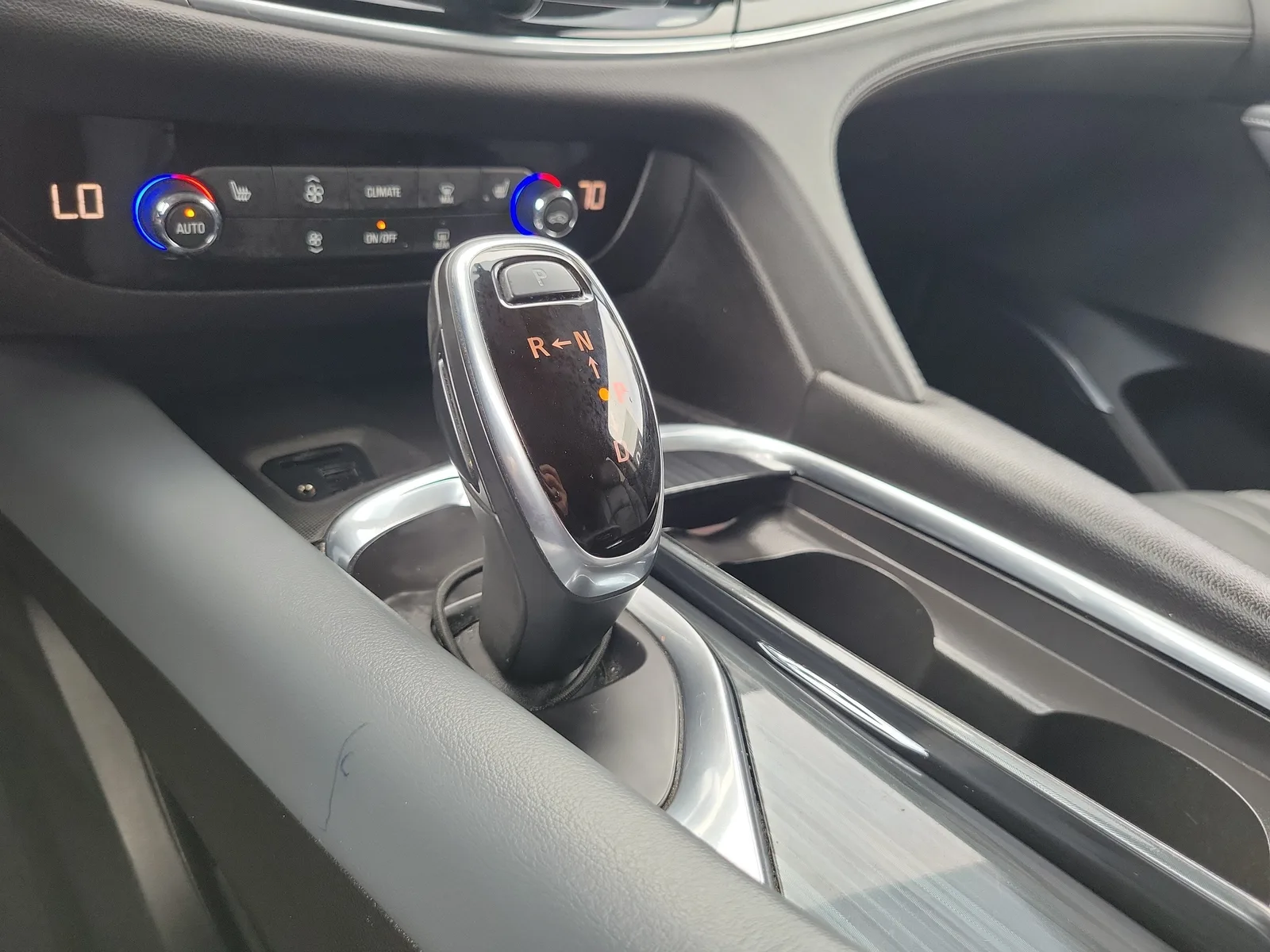 2021 Buick Enclave Essence photo 23
