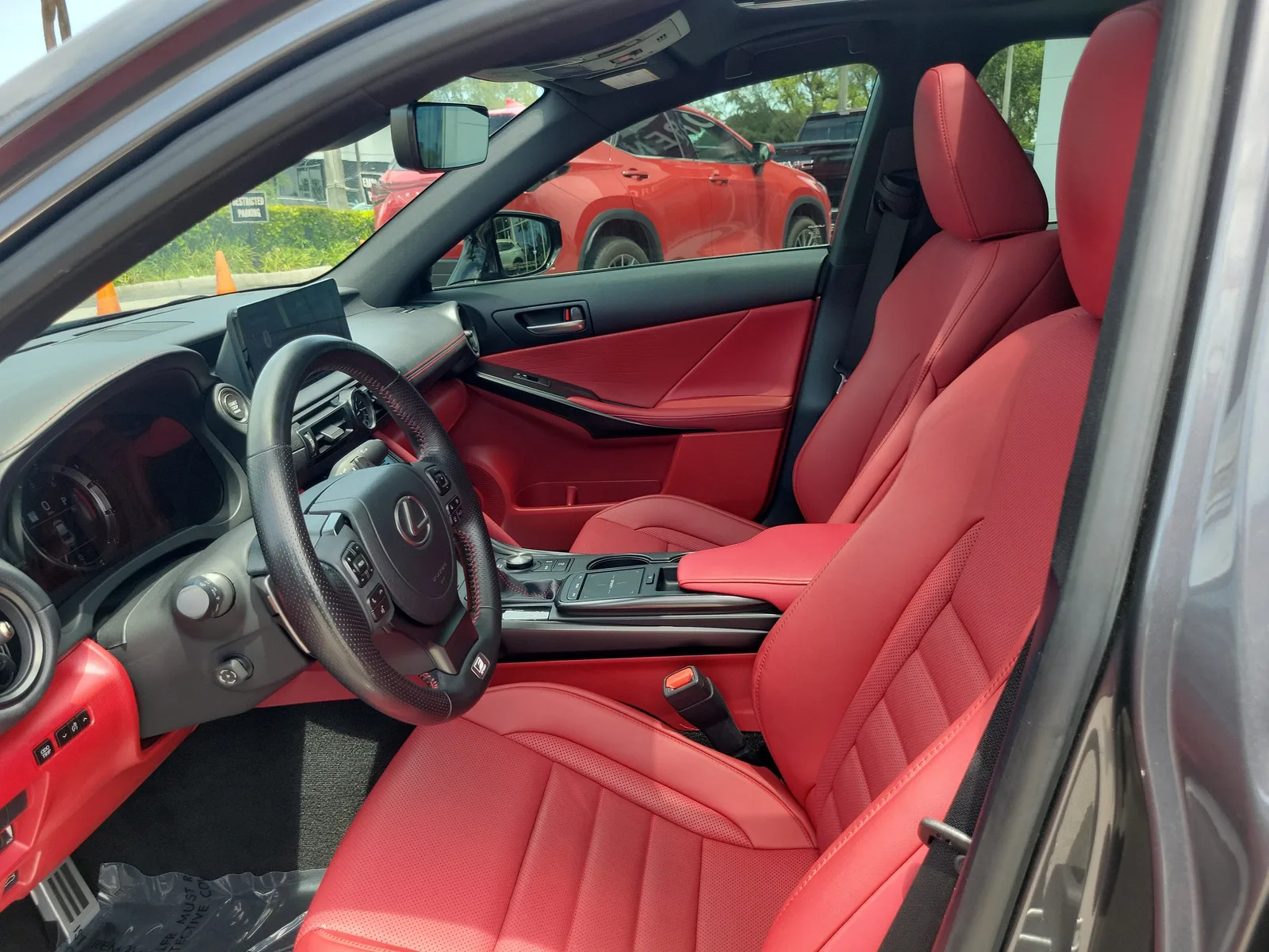 2023 Lexus IS IS 350 F SPORT photo 13