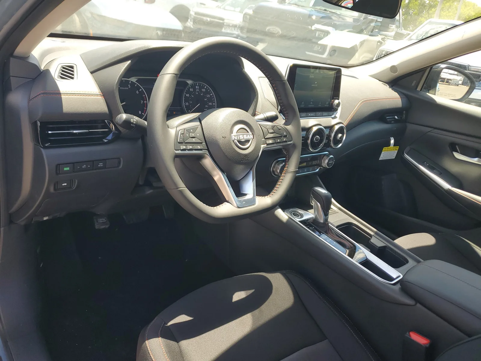 2025 Nissan Sentra SR photo 9