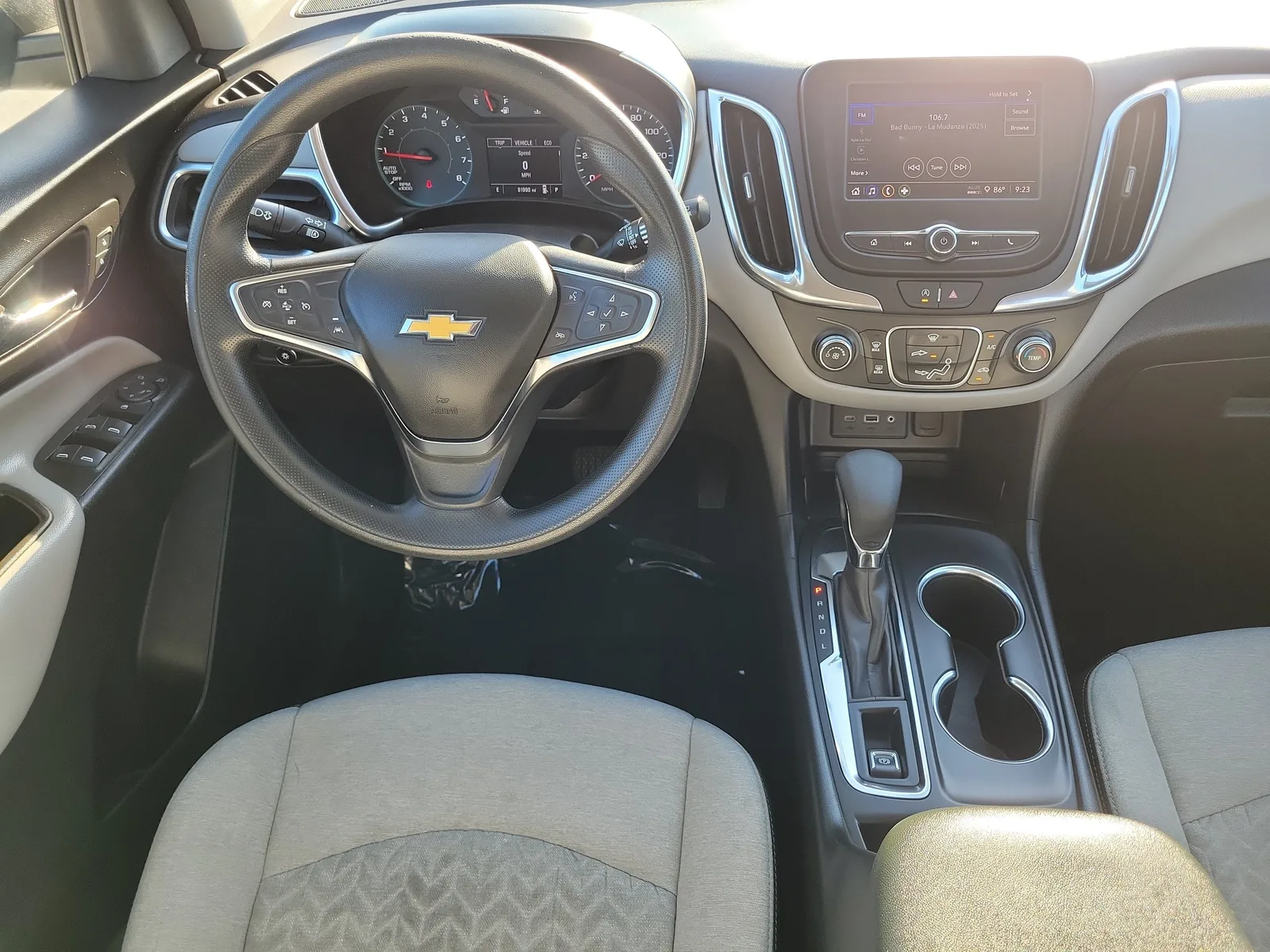 2024 Chevrolet Equinox LS photo 18