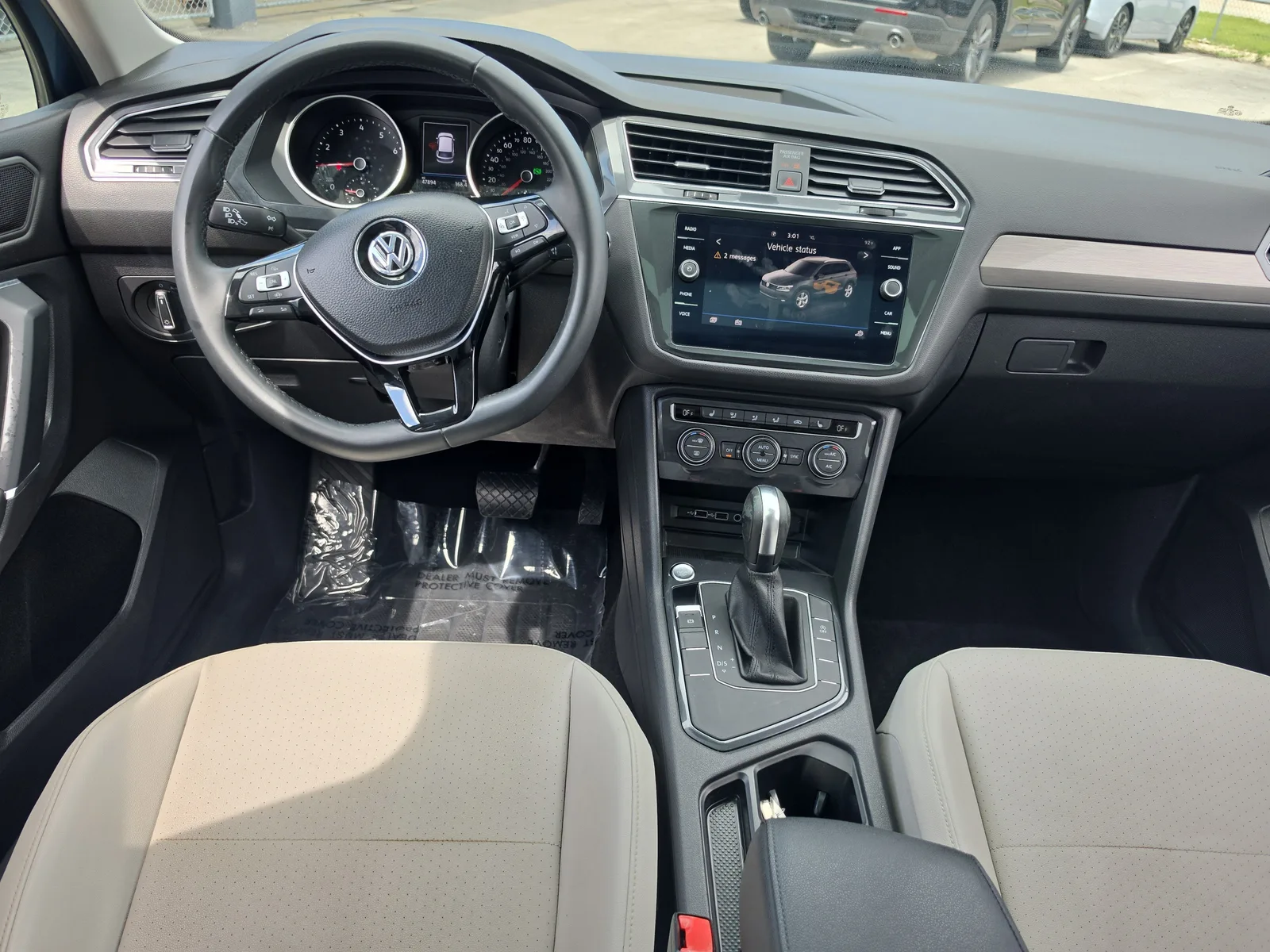 2020 Volkswagen Tiguan SE photo 16