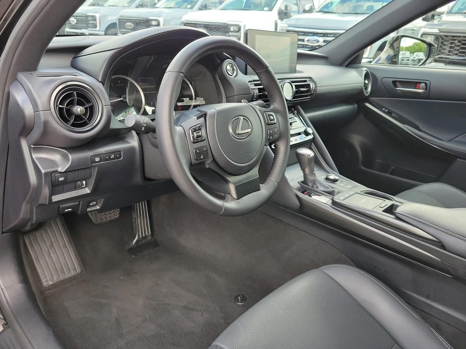 2024 Lexus IS IS 350 F SPORT photo 9