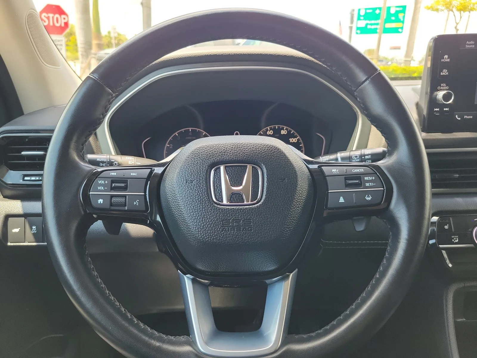 2024 Honda Pilot EX-L 8 Passenger photo 19
