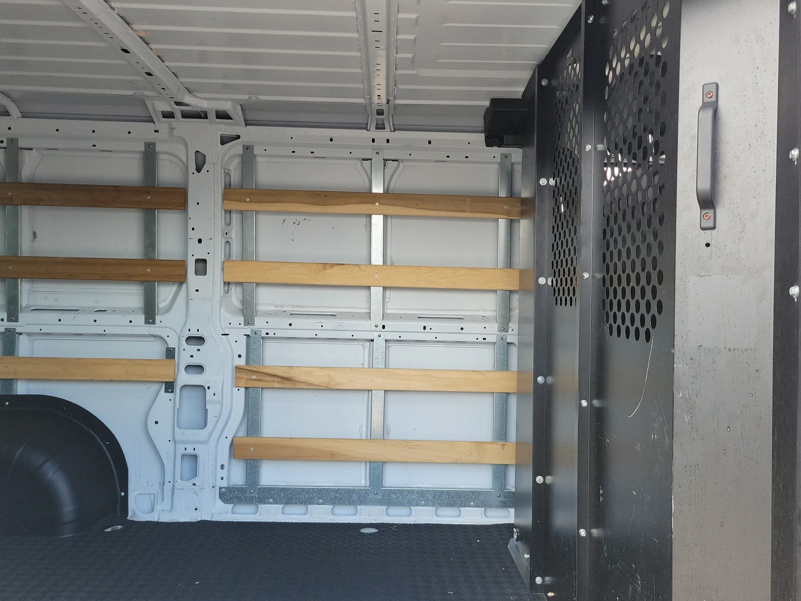 2025 RAM ProMaster Cargo Van Tradesman photo 12