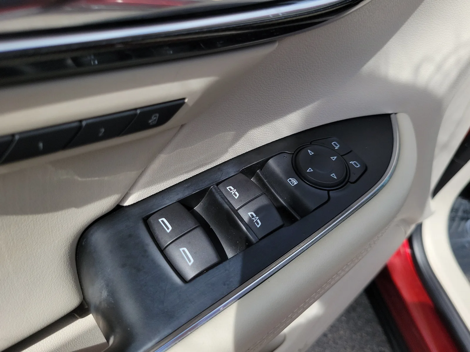 2022 Buick Envision Essence photo 26