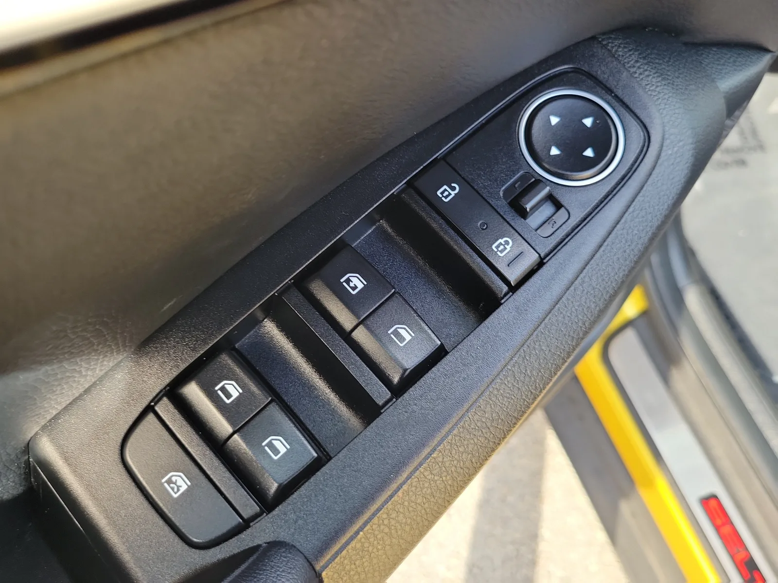 2023 Kia Seltos S photo 24