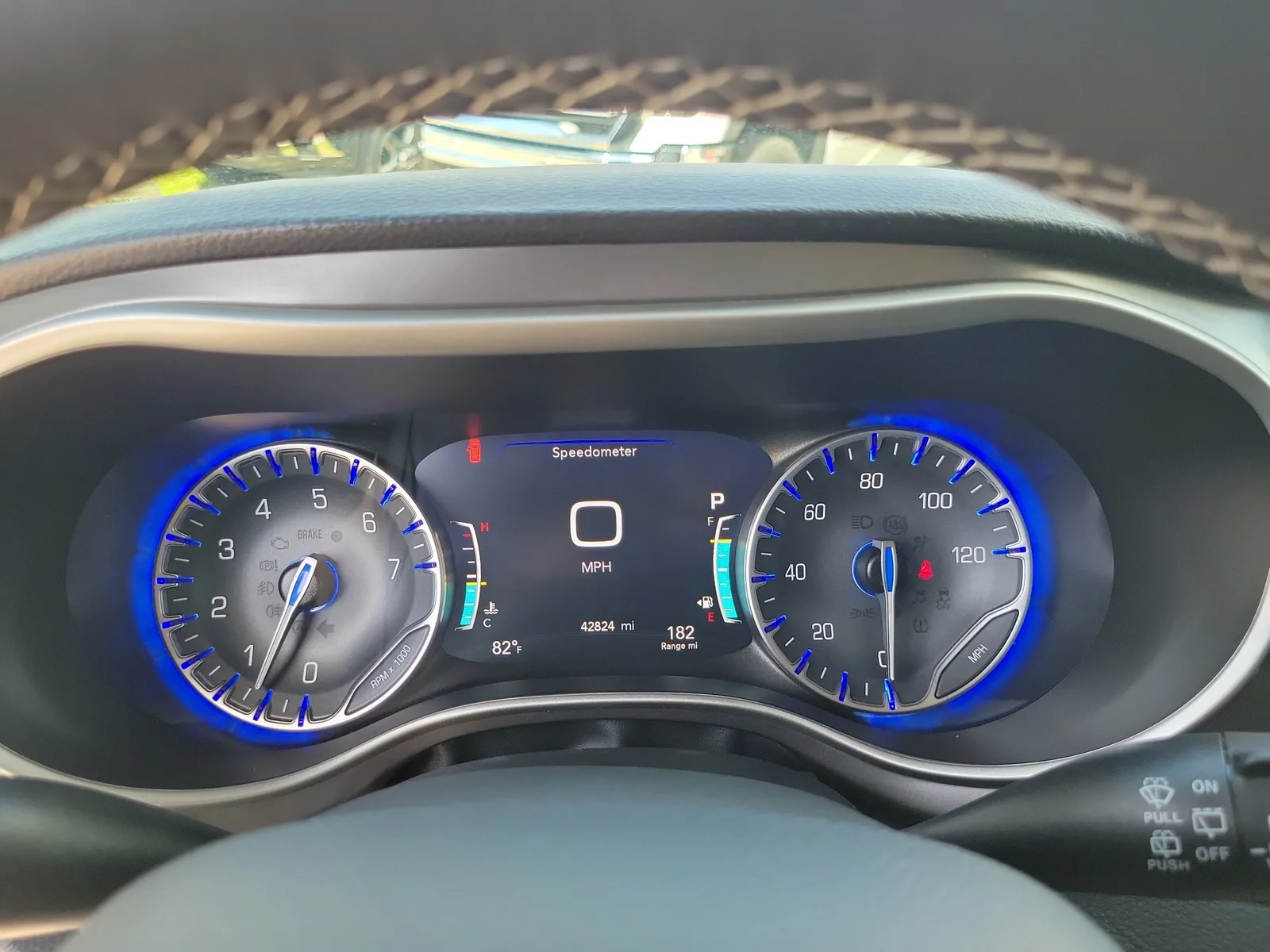 2024 Chrysler Pacifica Touring L photo 26