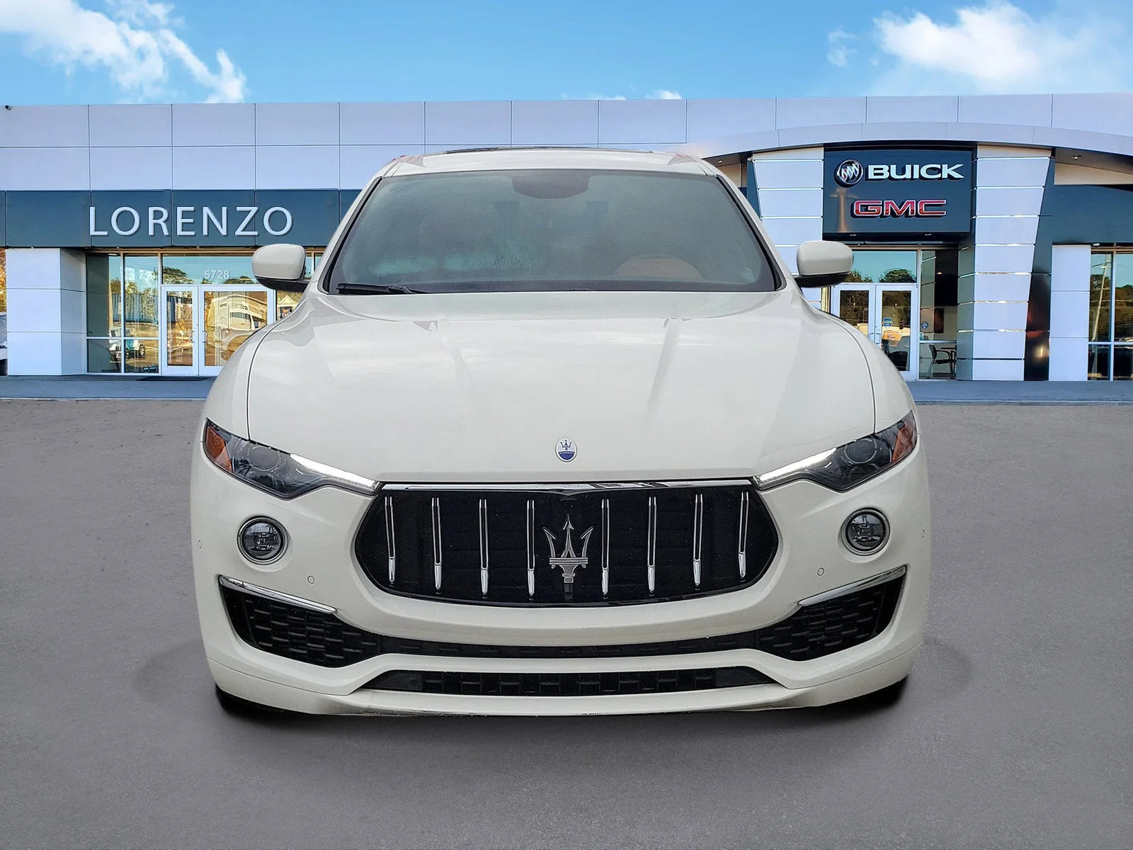 2022 Maserati Levante GT photo 2