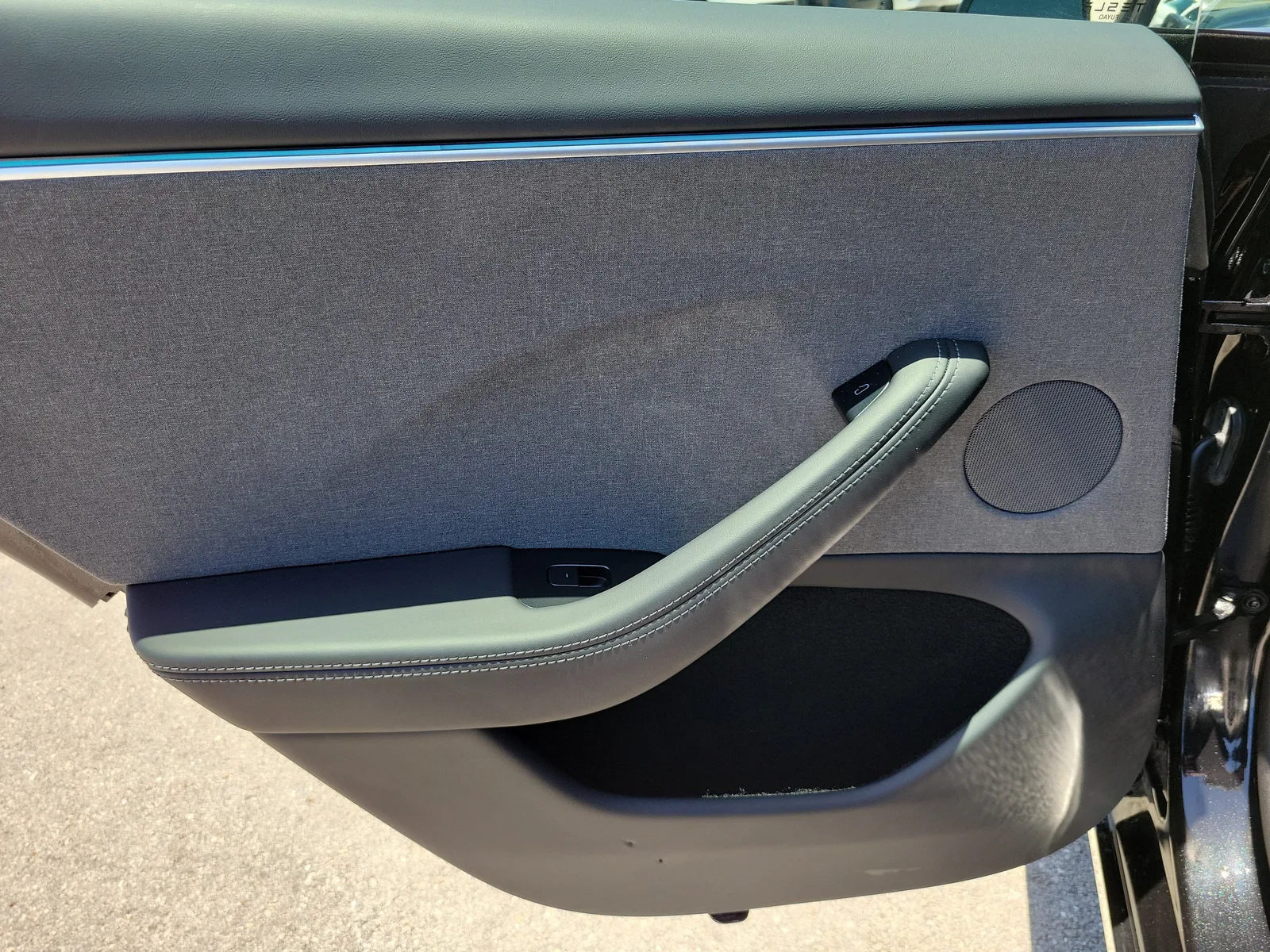 2025 Tesla Model 3 Long Range photo 21