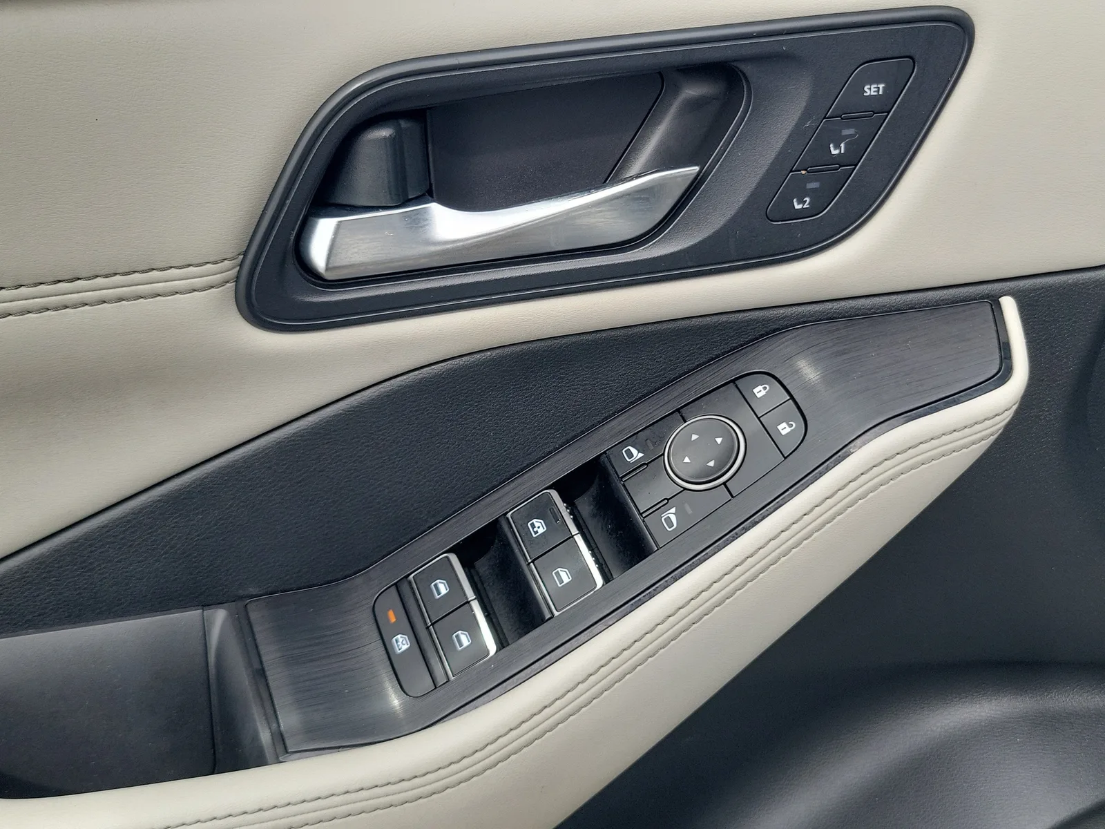 2022 Nissan Rogue SL photo 29