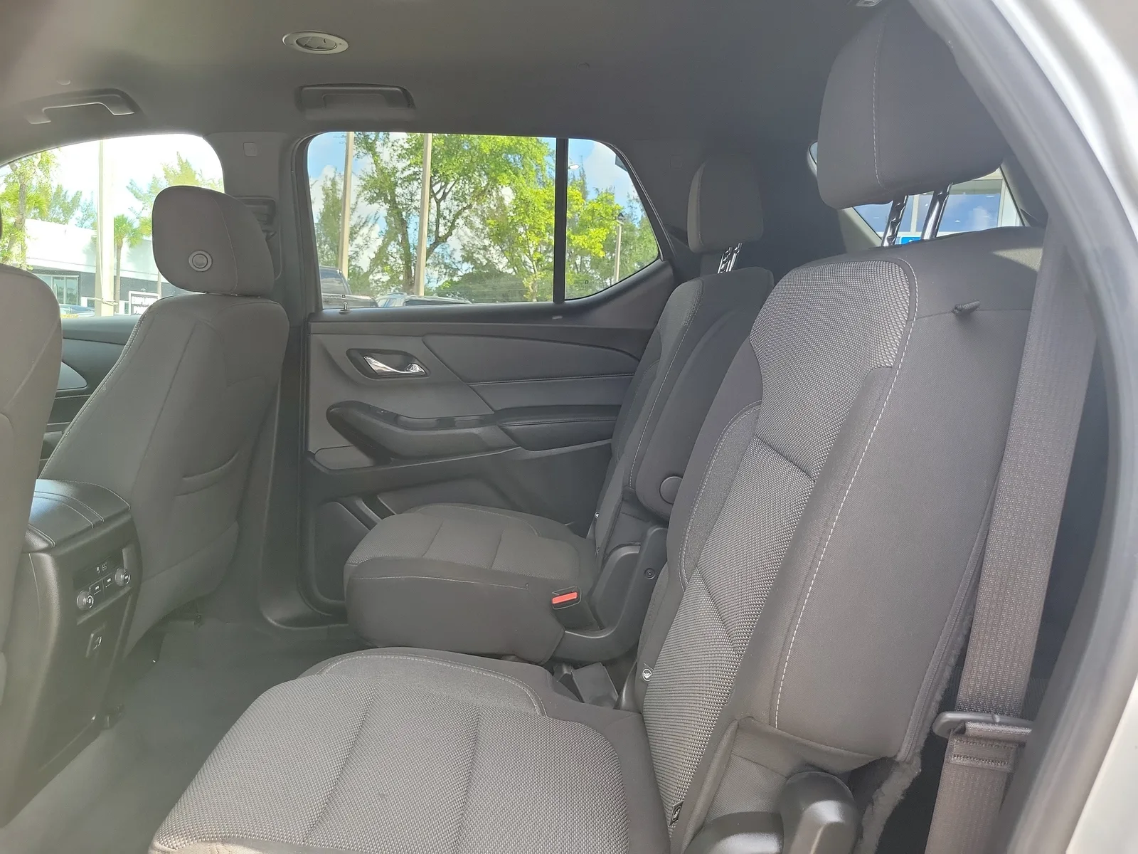 2022 Chevrolet Traverse LT Cloth photo 14