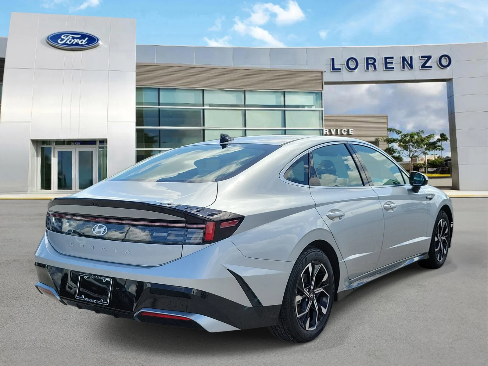2025 Hyundai Sonata SEL photo 5