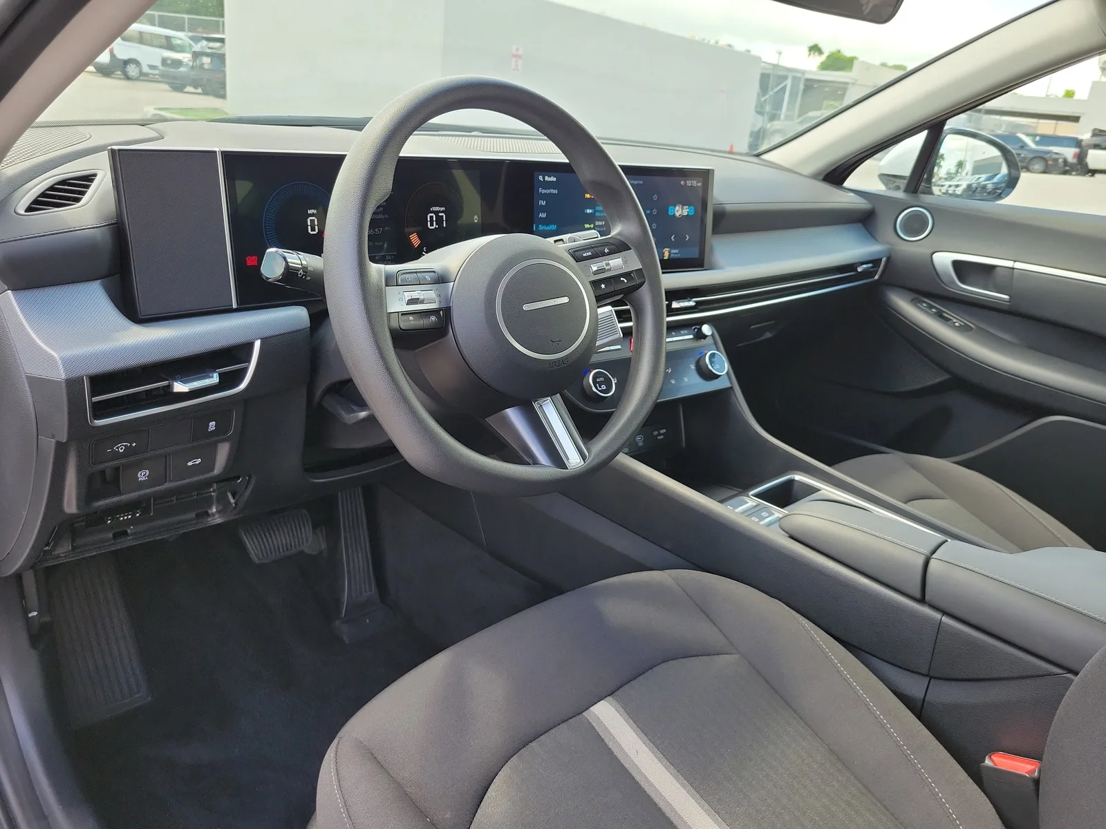 2025 Hyundai Sonata SEL photo 12