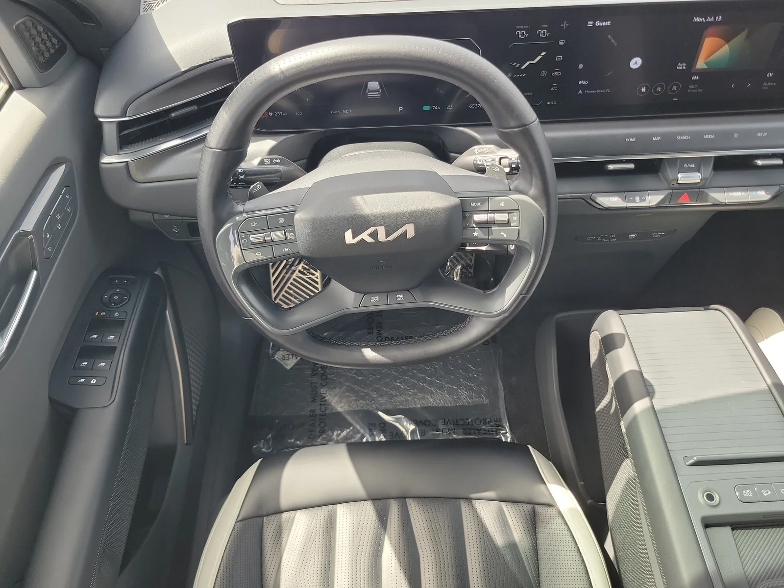 2024 Kia EV9 GT-Line photo 21