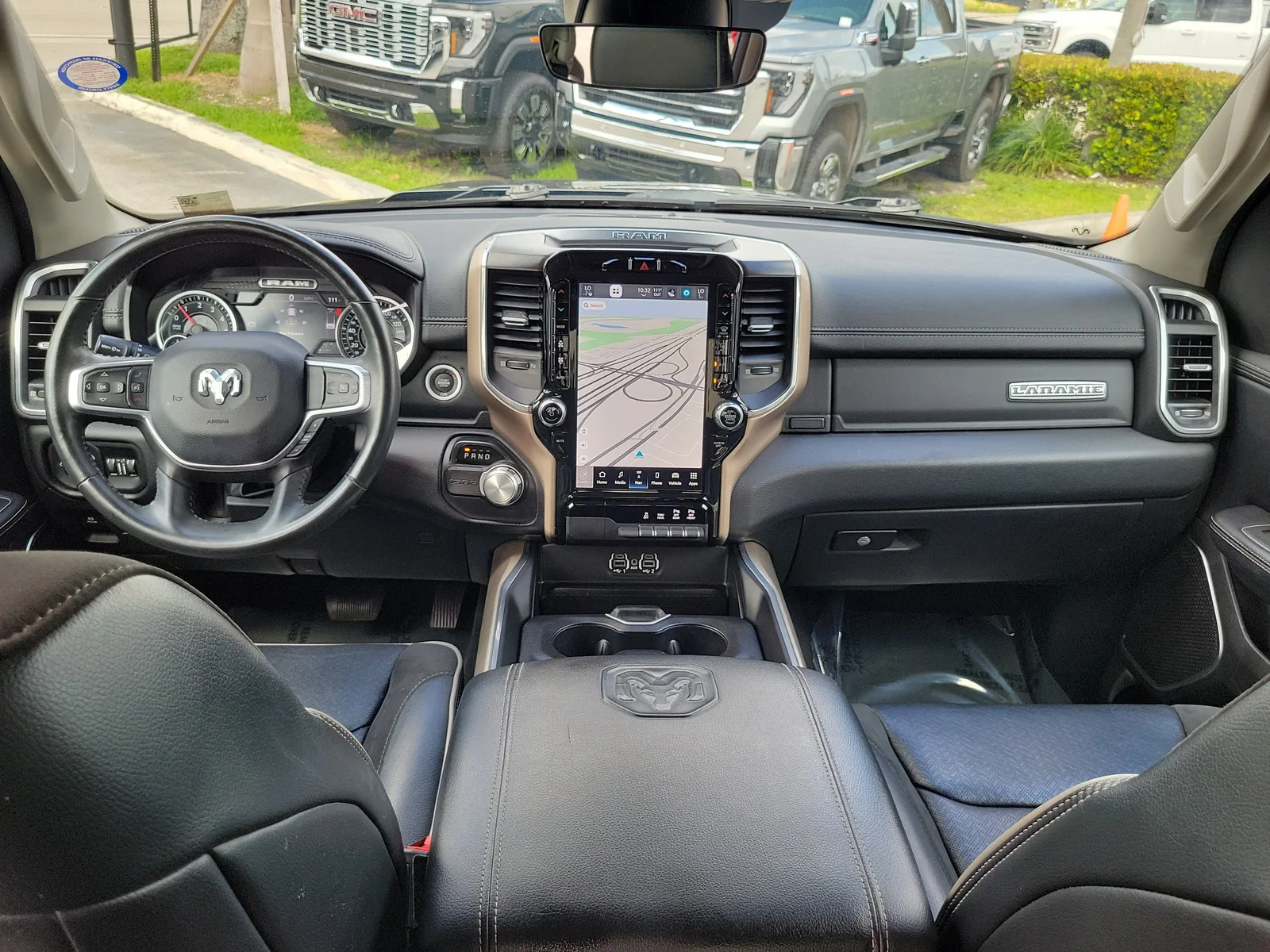 2022 RAM 1500 Laramie photo 17