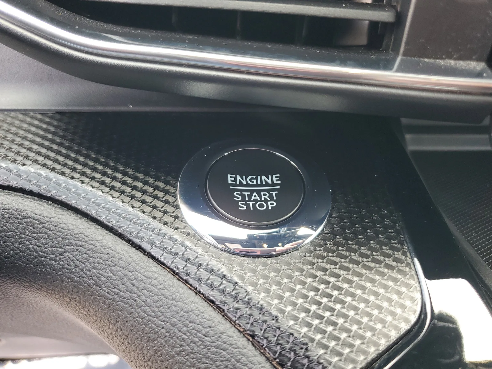 2023 Ford Explorer ST-Line photo 26