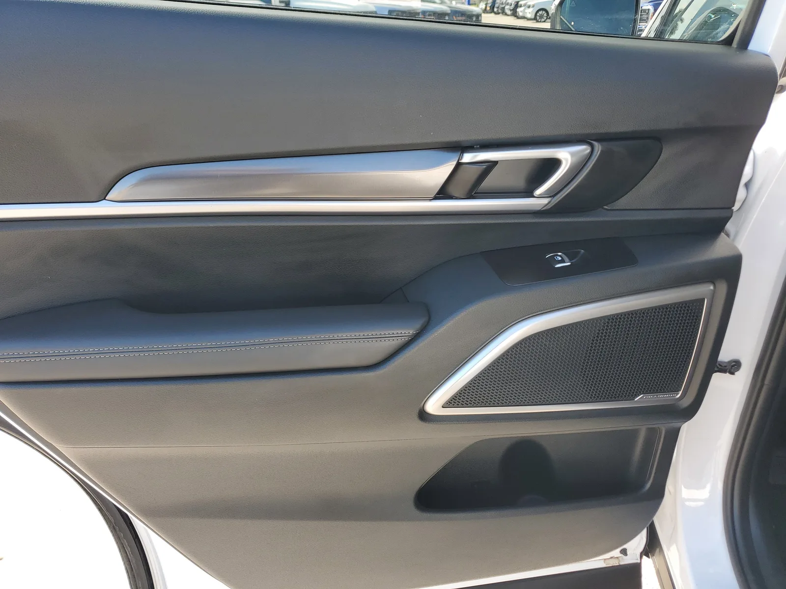 2024 Kia Telluride LX photo 27