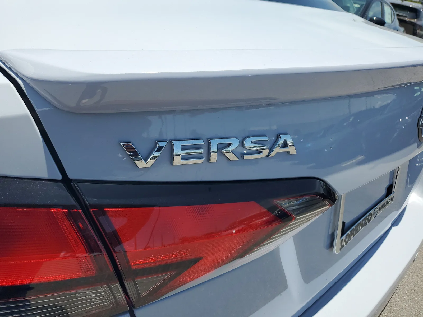 2025 Nissan Versa SR photo 25