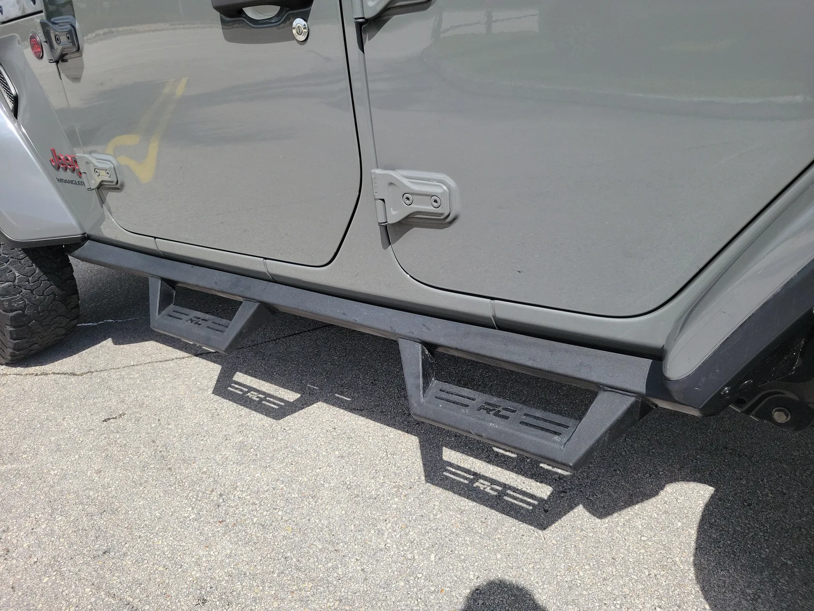 2023 Jeep Wrangler Rubicon photo 30