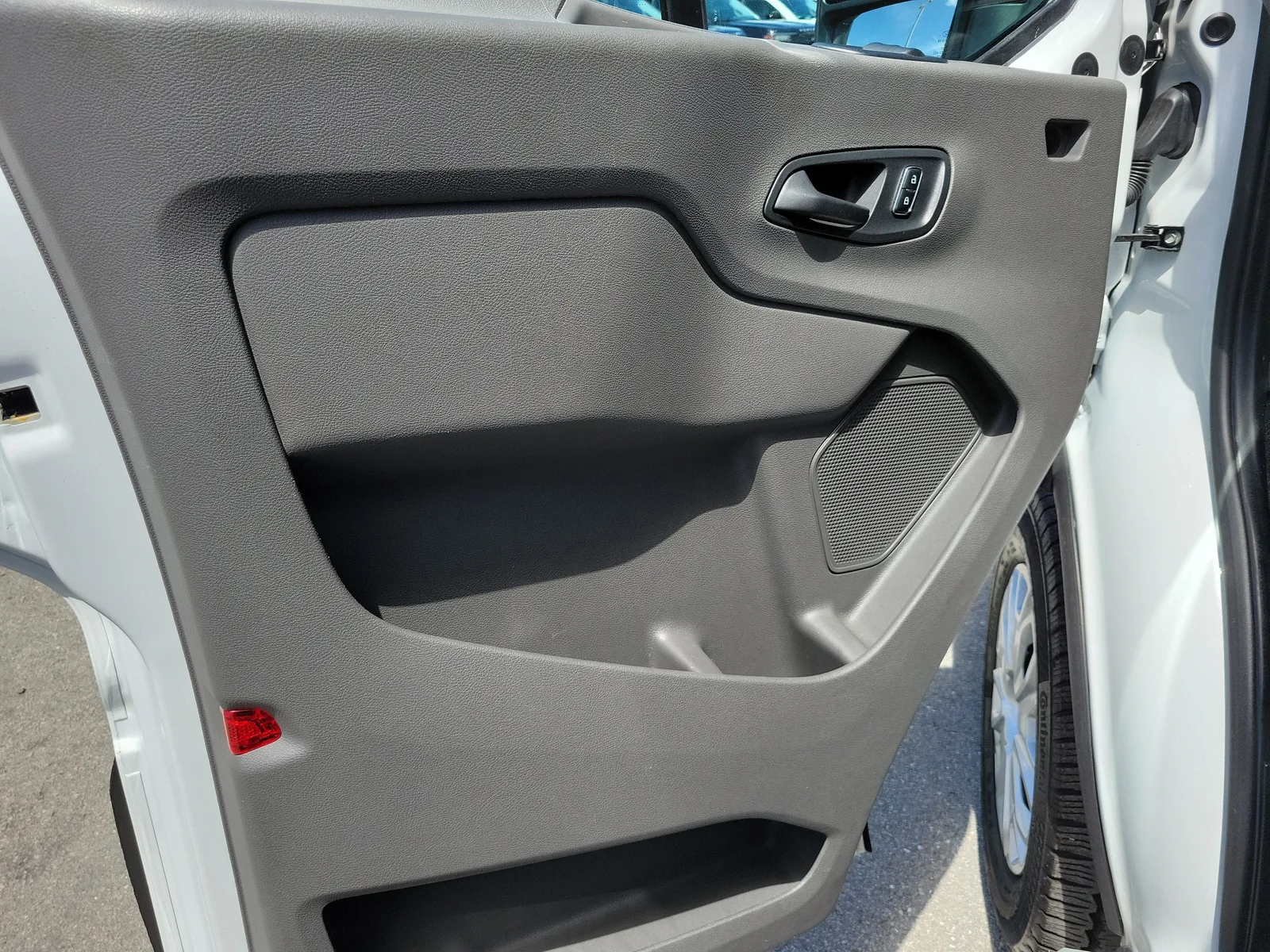 2025 Ford Transit Cargo Van Base photo 15