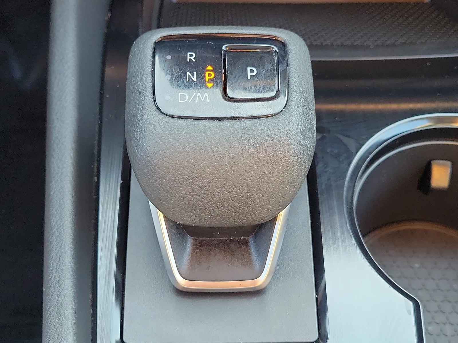 2024 Nissan Rogue SV photo 26