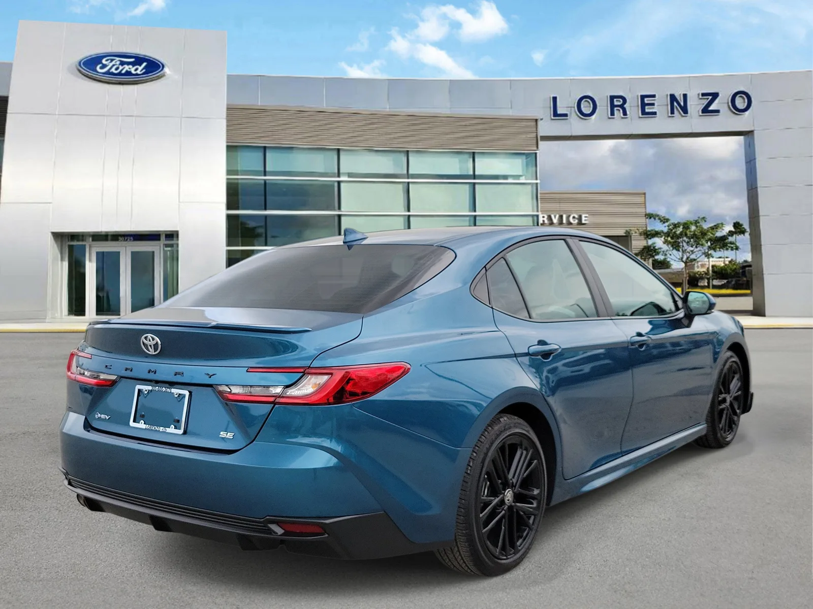 2025 Toyota Camry SE photo 5
