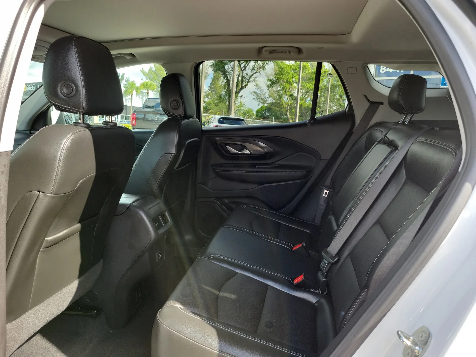 2023 GMC Terrain SLT photo 15