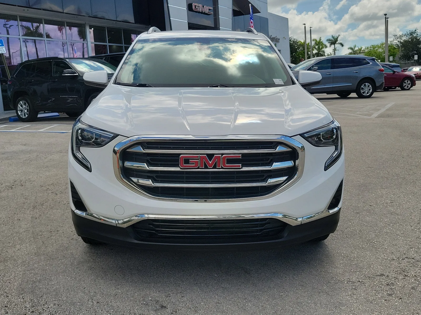 2020 GMC Terrain SLT 4WD photo 2