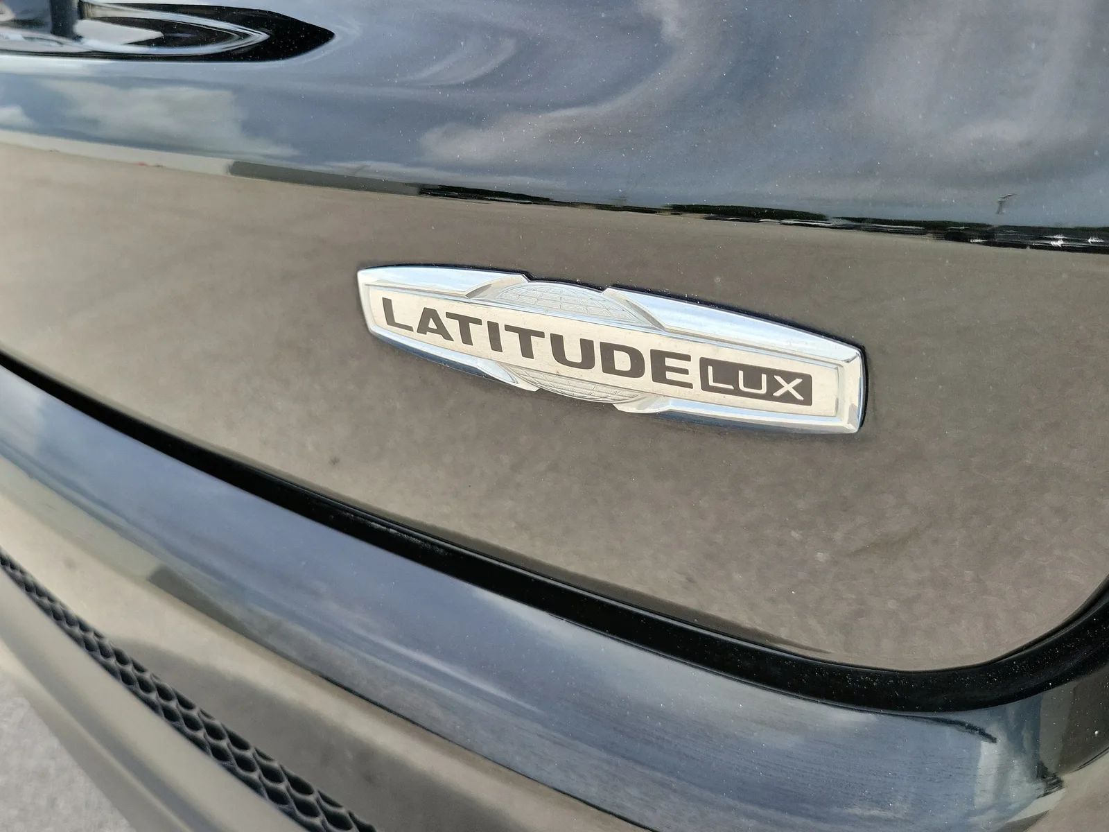 2023 Jeep Compass Latitude Lux 4WD photo 29